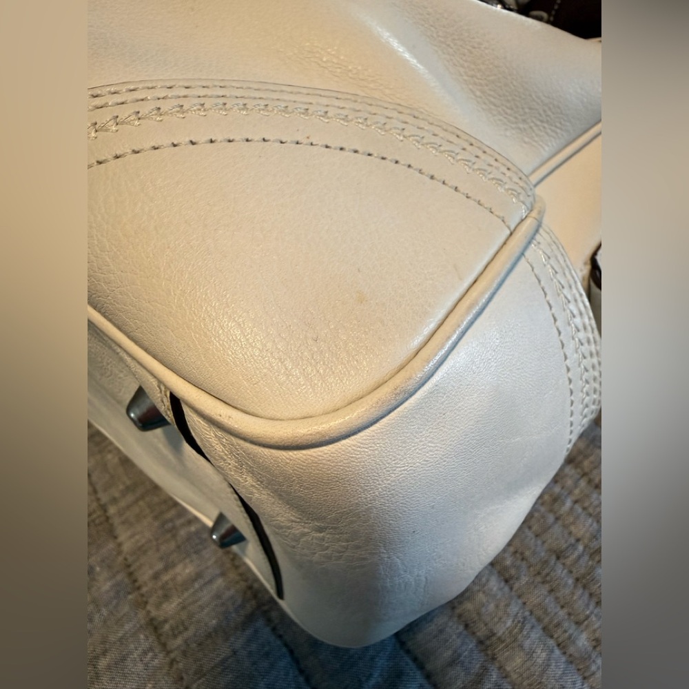 COACH Tote Satchel White large SOHO Brown trim. Dust Bag & Hang Tag. - Picture 10 of 12